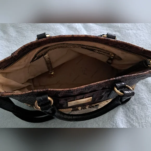 Brahmin Brown and Black Textured Shoulder Bag - Picture 4 of 8